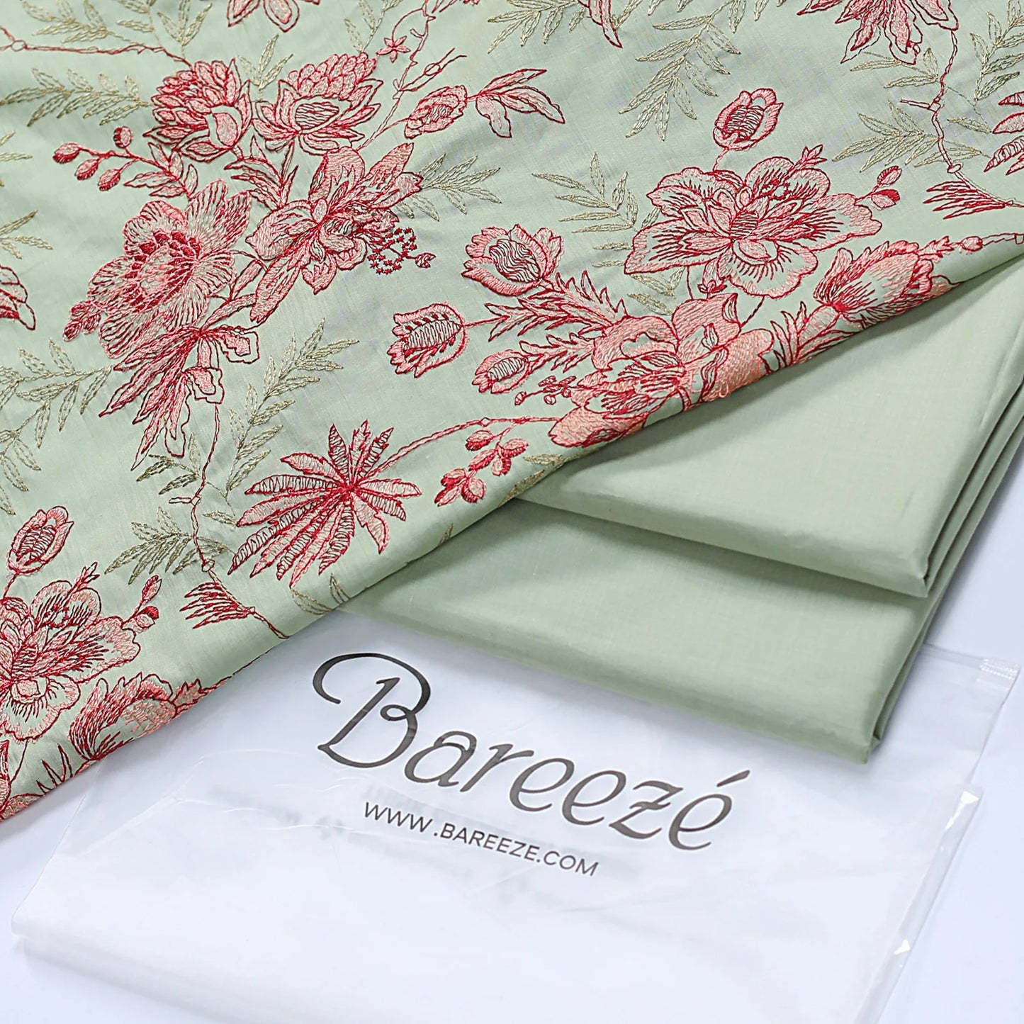 Bareeze Embroidered 2-Piece Lawn Un-stiched 104