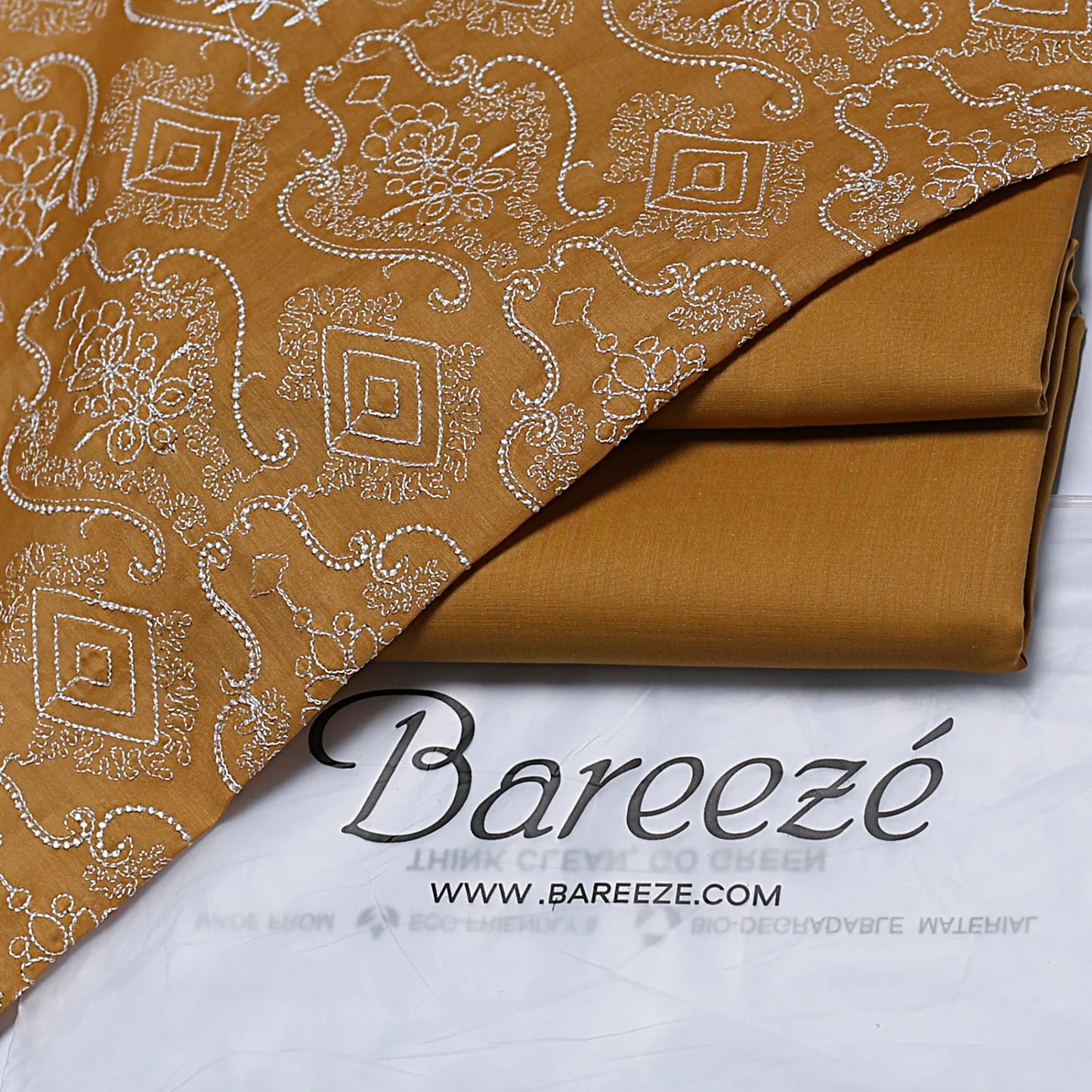 Bareeze Embroidered 2-Piece Lawn Un-stiched 143