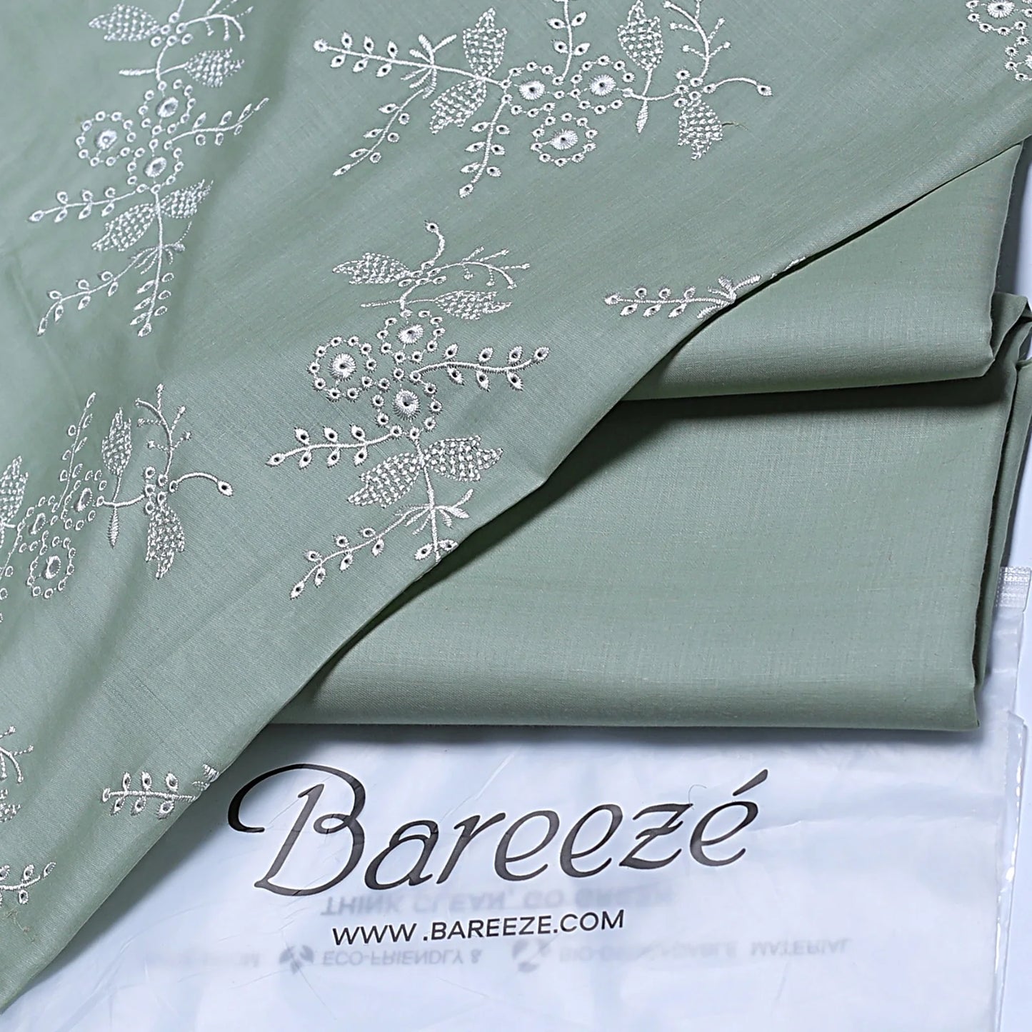 Bareeze Embroidered 2-Piece Lawn Un-stiched 147