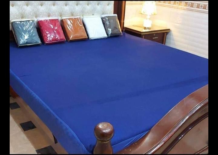 Water Proof Mattress Cover ( Double Bed) 025