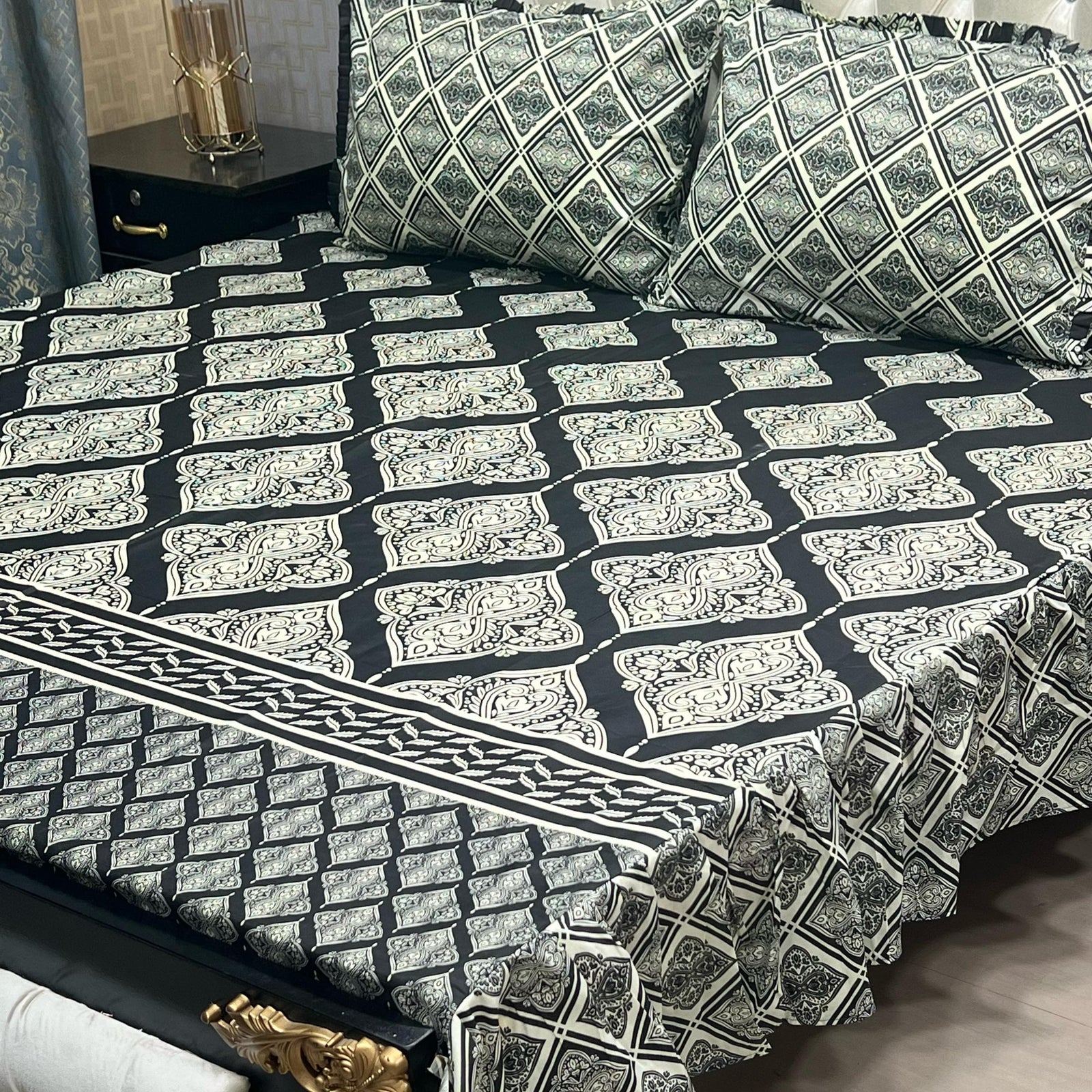 3 PCS FRILL BED SHEET