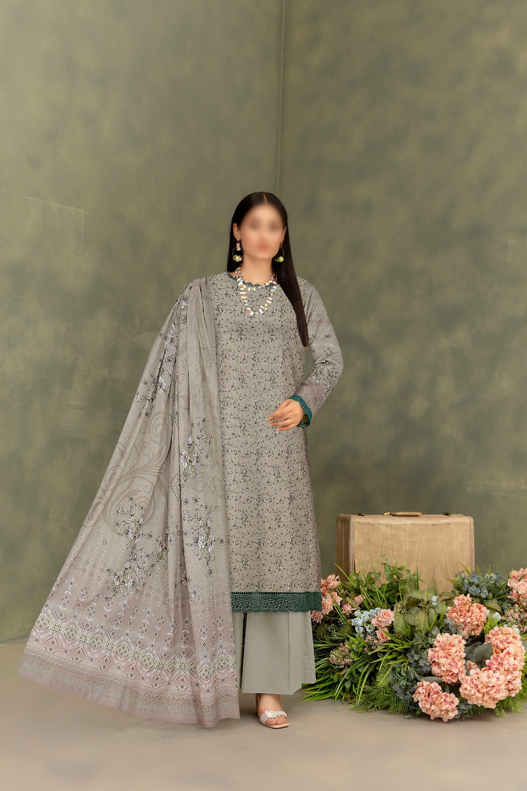 GUL AHMED Lawn 3 Pcs Premium Quality  7712