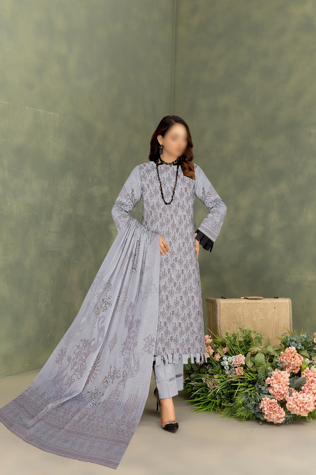 GUL AHMED Lawn 3 Pcs Premium Quality  7715