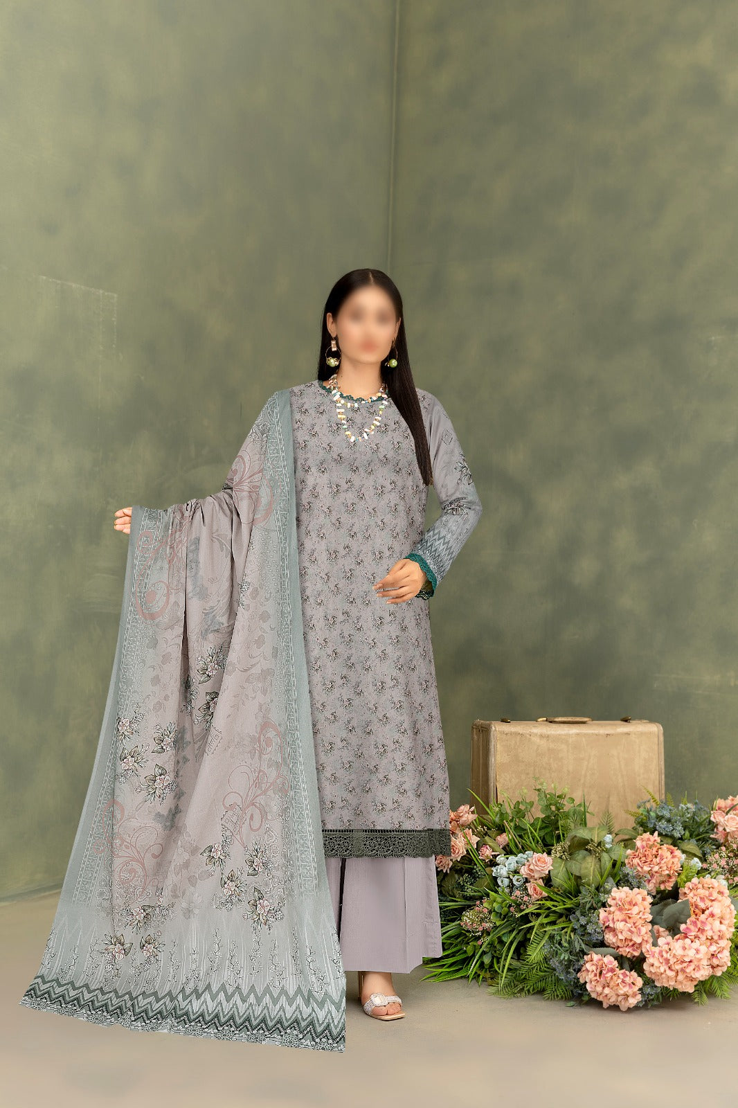 GUL AHMED Lawn 3 Pcs Premium Quality  7713