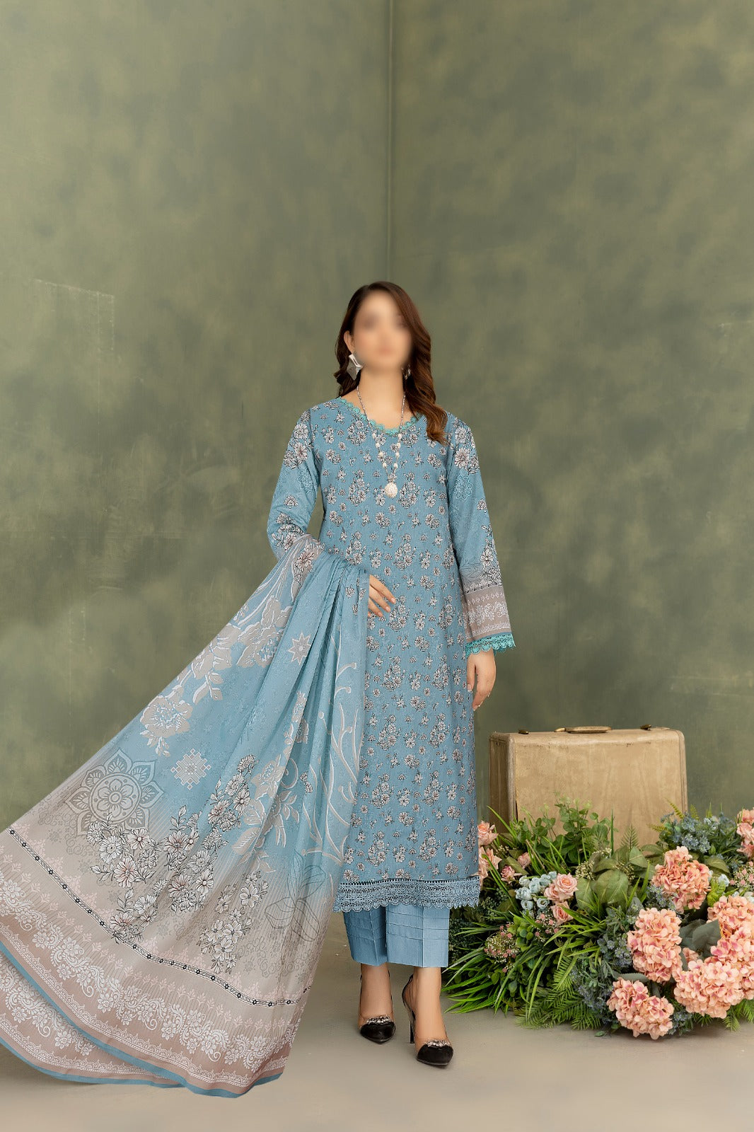 GUL AHMED Lawn 3 Pcs Premium Quality  7718