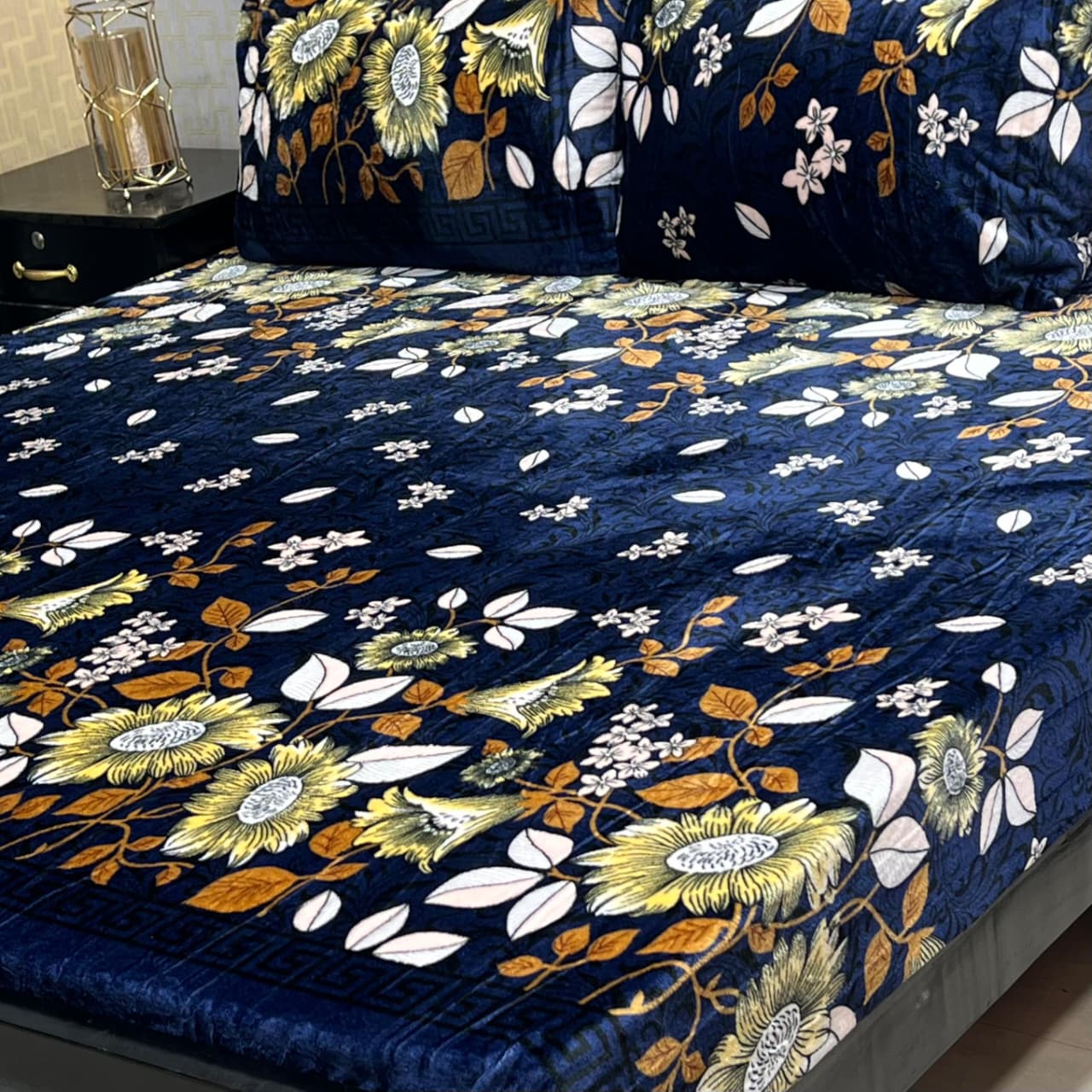 Luxury Soft Fleece Bedsheet Set FL050