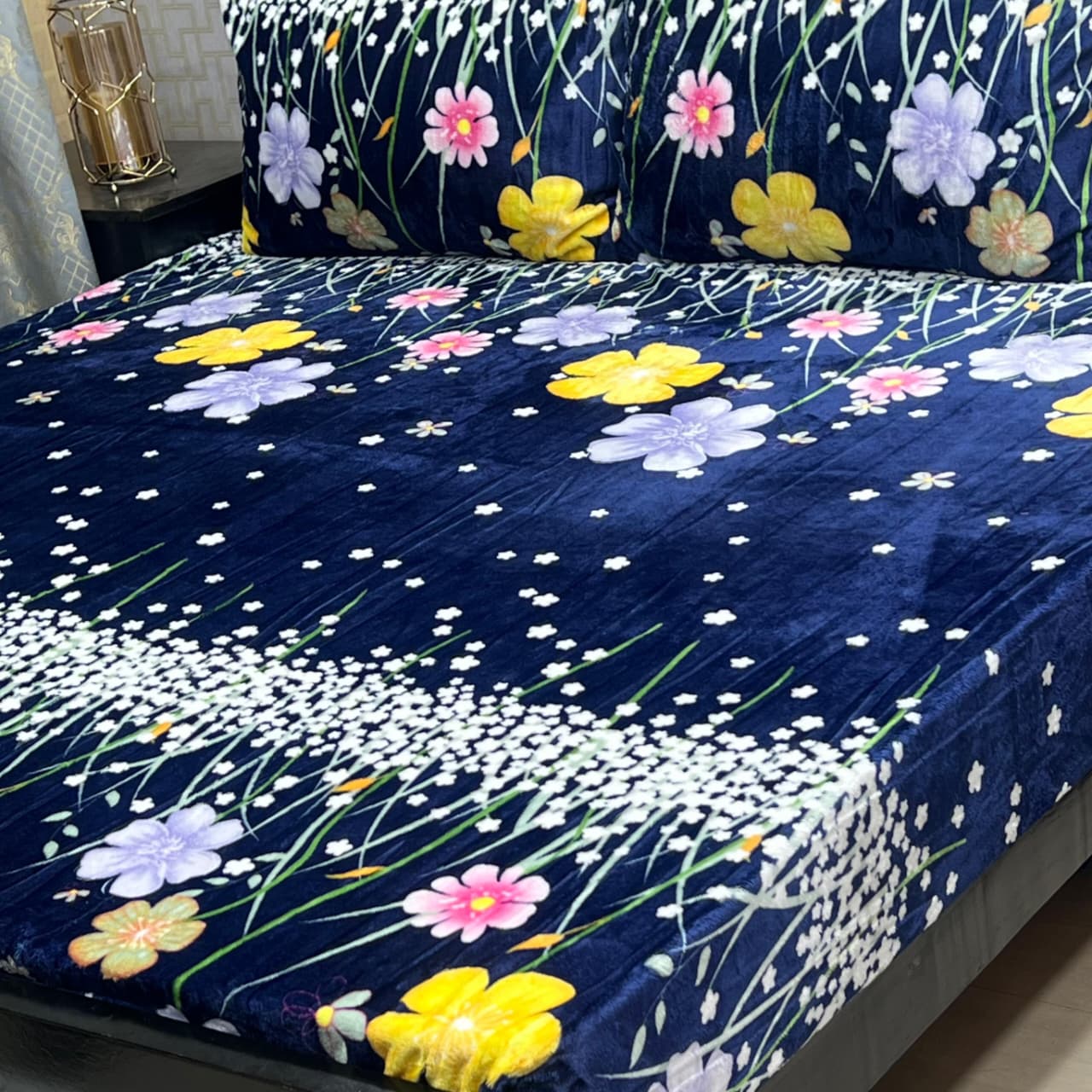 Luxury Soft Fleece Bedsheet Set FL057