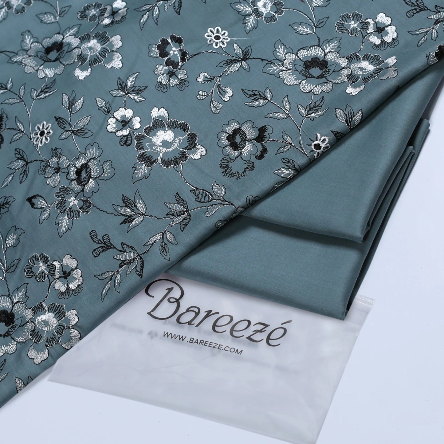 Bareeze Embroidered 2-Piece Lawn Un-stiched  123