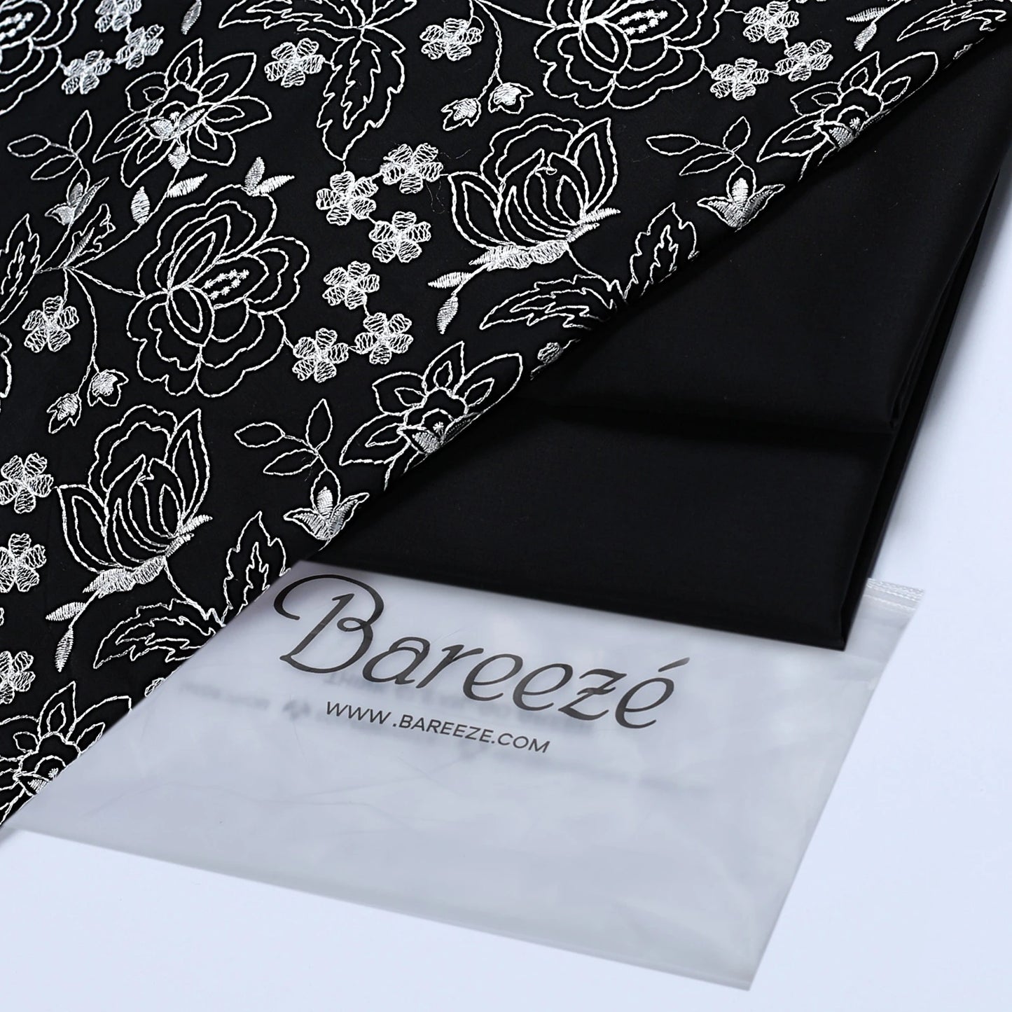 Bareeze Embroidered 2-Piece Lawn Un-stiched  124