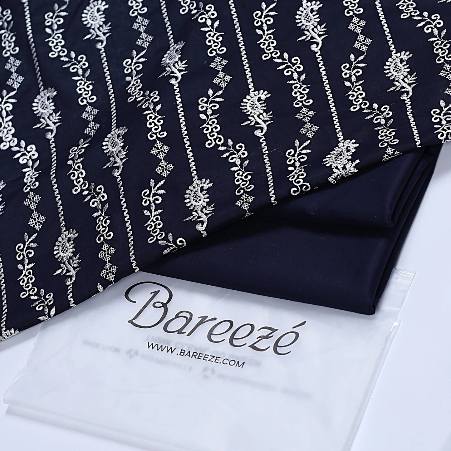Bareeze Embroidered 2-Piece Lawn Un-stiched  103