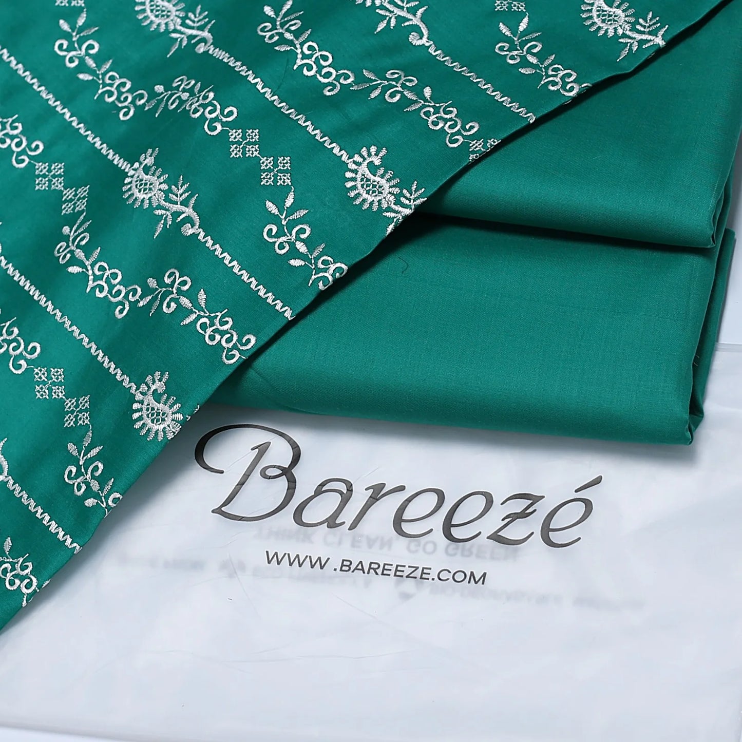 Bareeze Embroidered 2-Piece Lawn Un-stiched  131