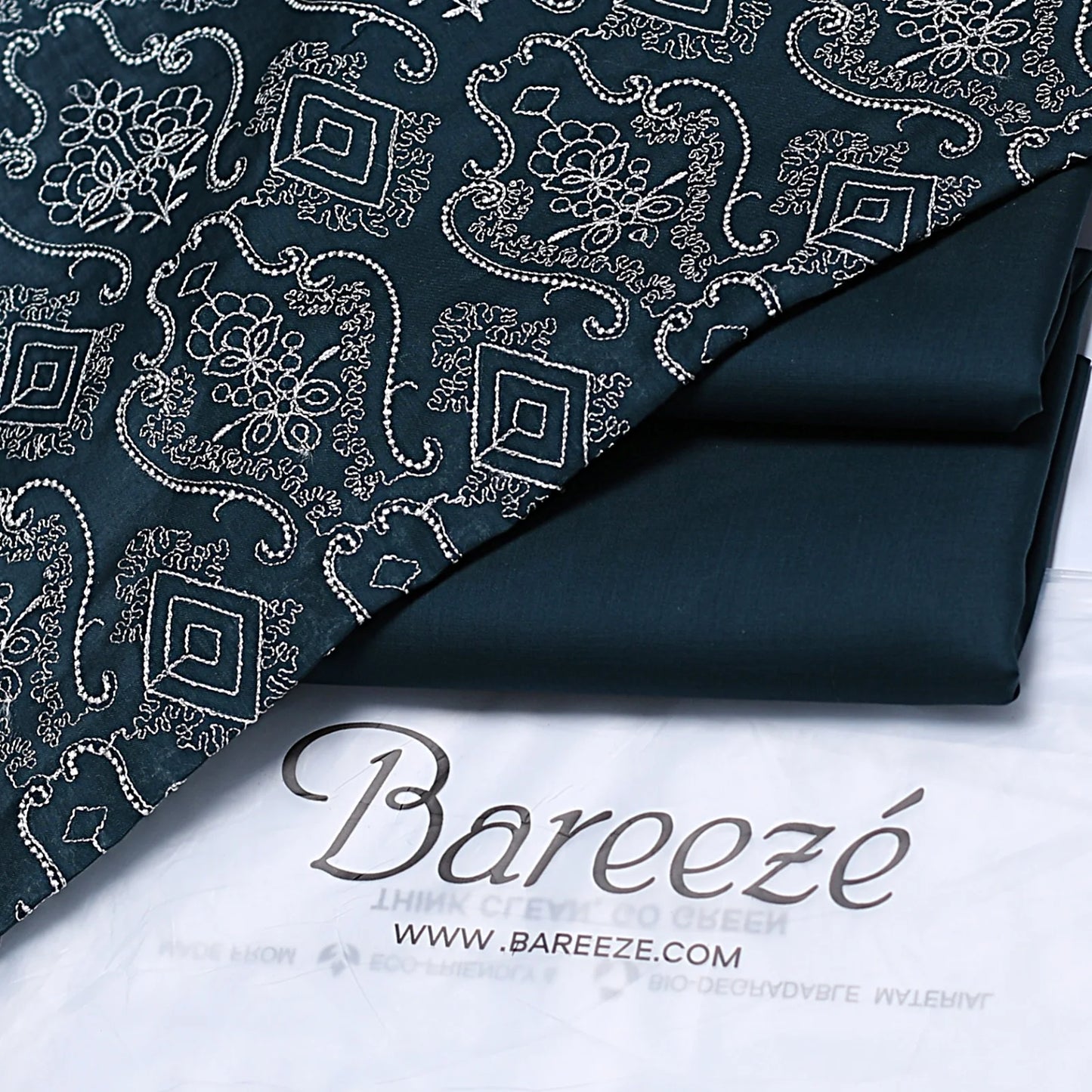 Bareeze Embroidered 2-Piece Lawn Un-stiched  140