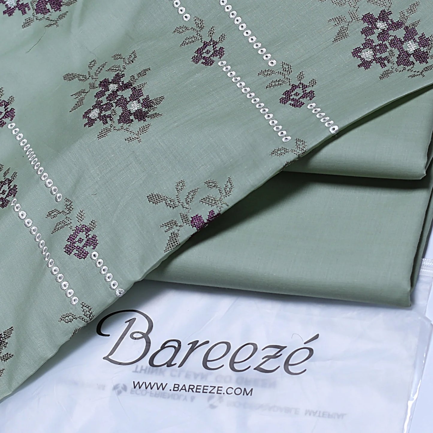 Bareeze Embroidered 2-Piece Lawn Un-stiched  151
