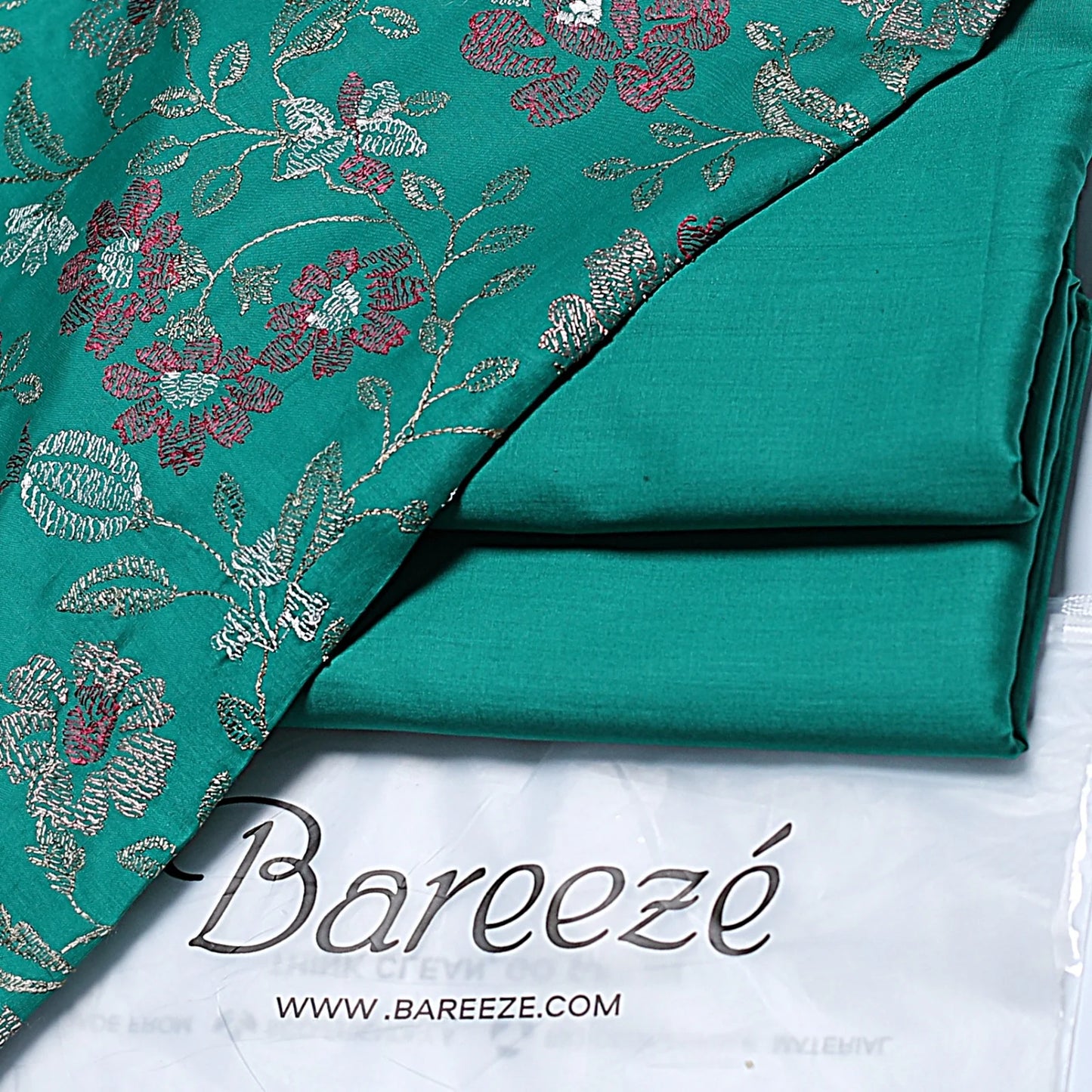 Bareeze Embroidered 2-Piece Lawn Un-stiched  156