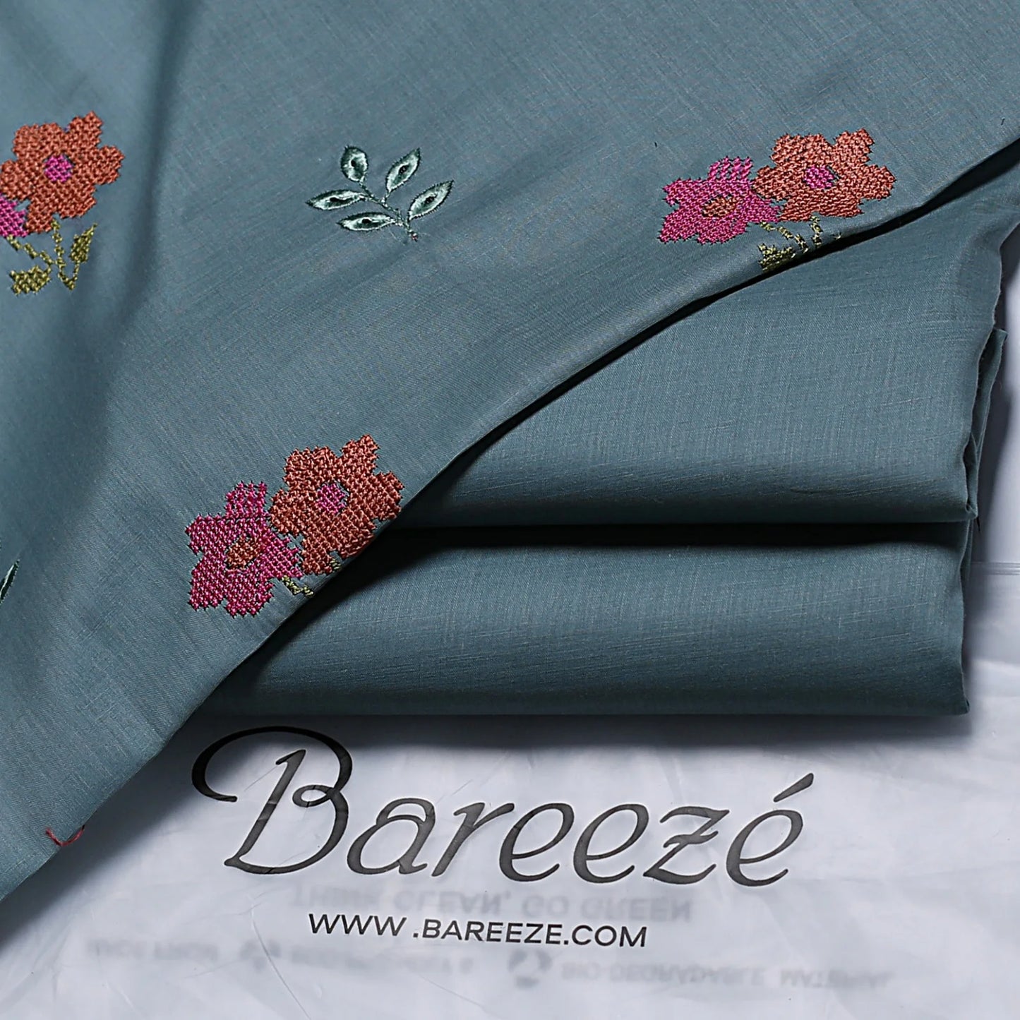 Bareeze Embroidered 2-Piece Lawn Un-stiched  201